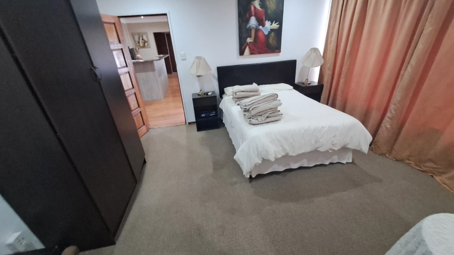 5 Bedroom Property for Sale in Brandwag Free State